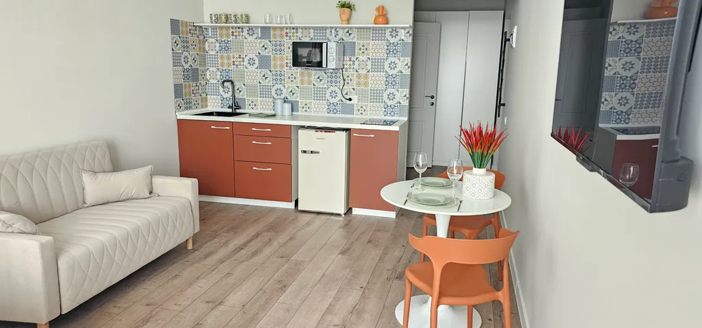 Студия с видом на лес