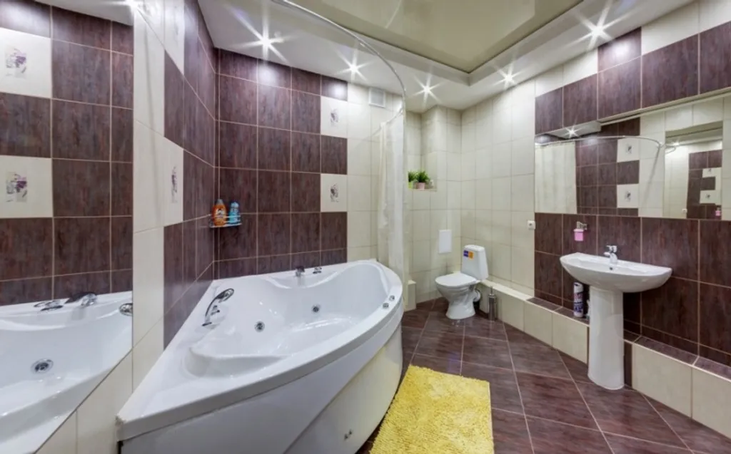 Студия с джакузи для двоих в центре