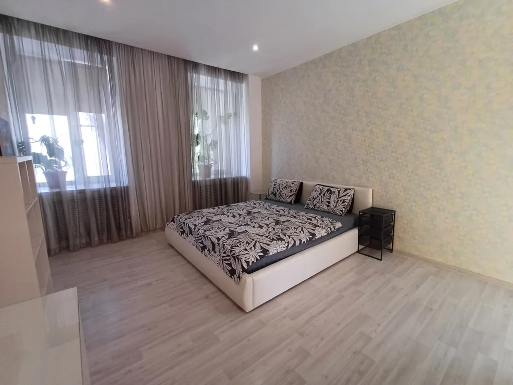 Квартира 2-комнатная Квартира — Самара