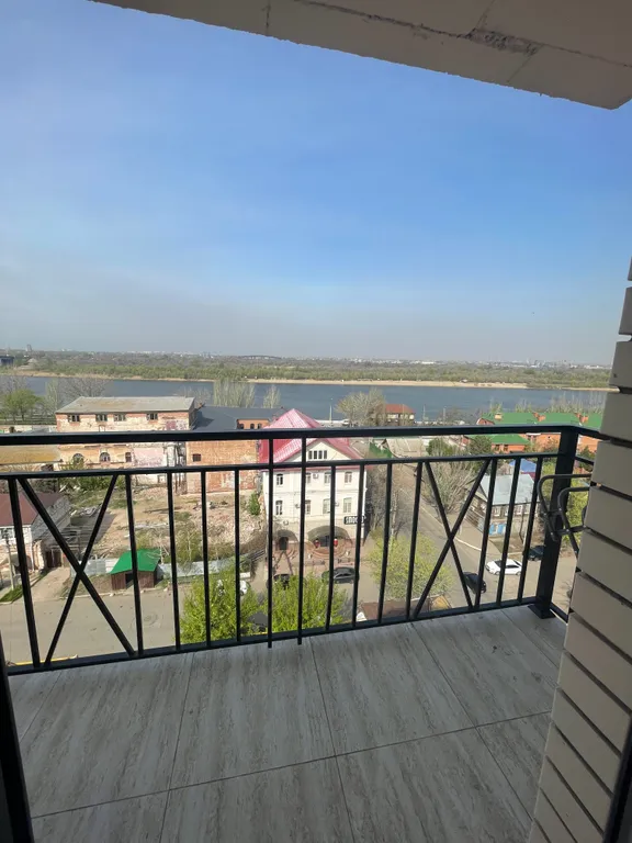 Новая квартира у набережной