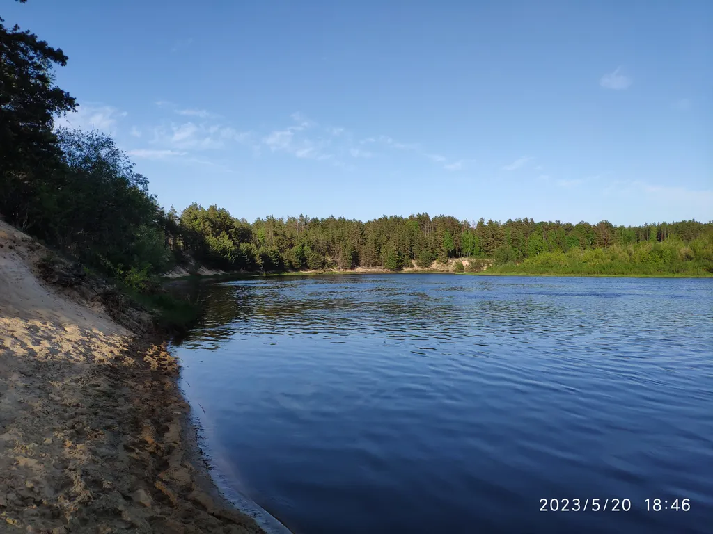 Деревенский дом, как в детстве, у реки Березена