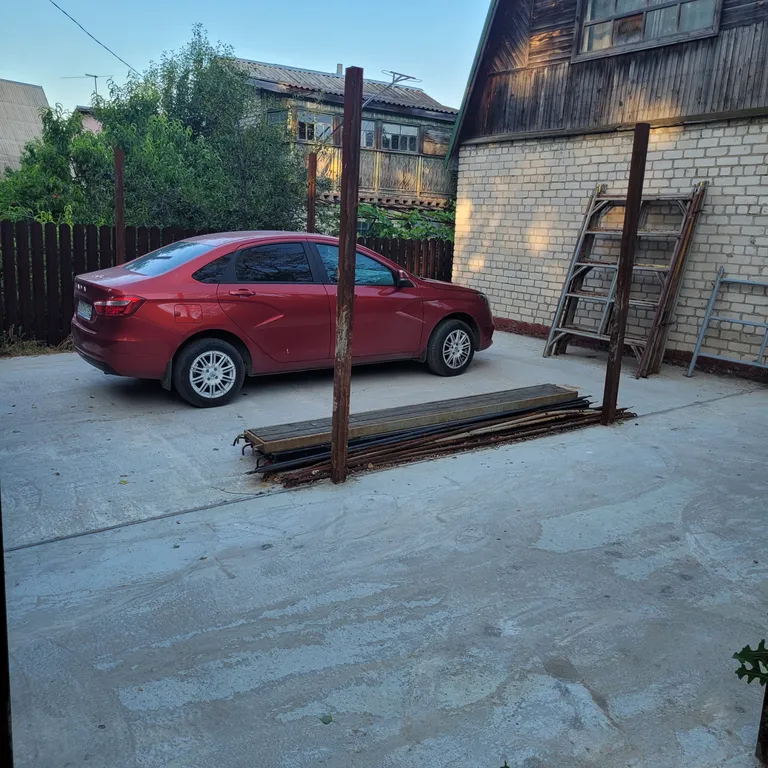 Дача с большой беседкой