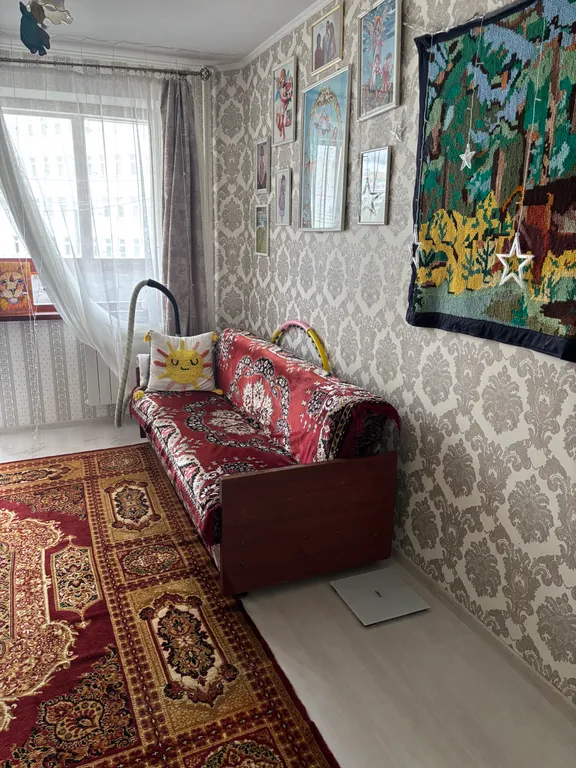 Комната в квартире с хозяином, место, где есть спальное место