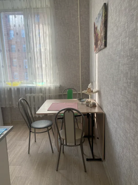 Двухкомнатная квартира -50 кв,м -в самом центре города