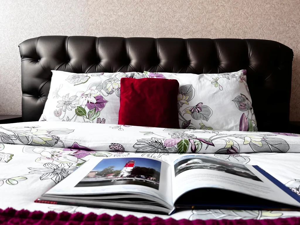 Огороженная парковка на Липовой аллее, Артиллерийская