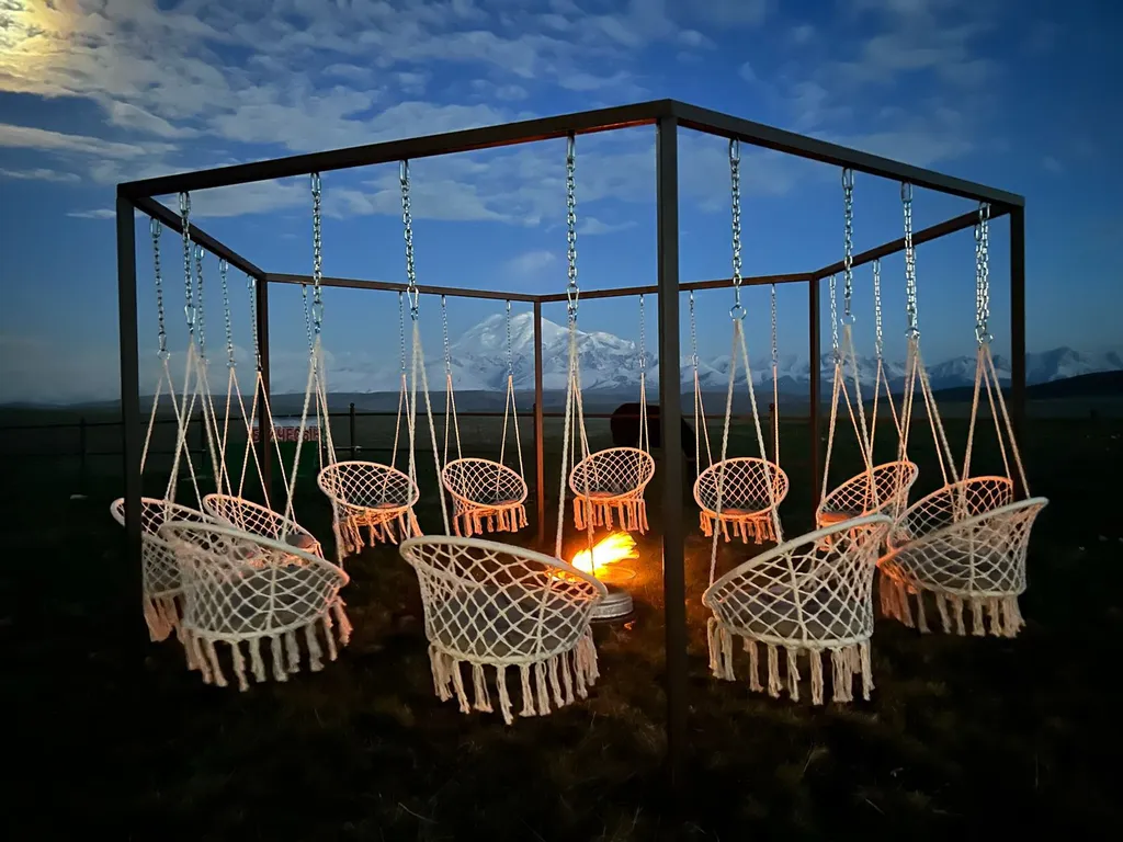 Уютные коттеджи с видом на Эльбрус — аренда посуточно в Карачаевск