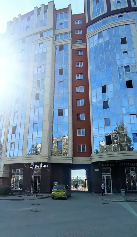 Квартира с просторной кухней-гостиной и видом на лес