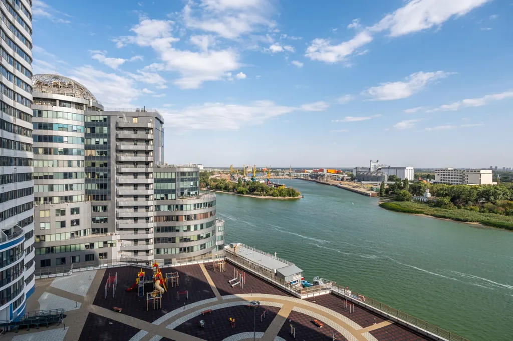 Евро двухкомнатная квартира с видом на Дон