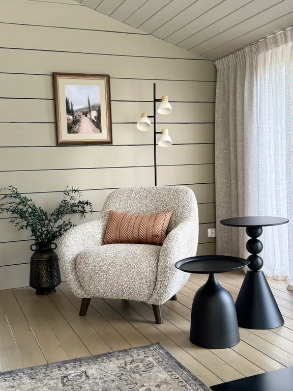 Уютный загородный дом в тишине