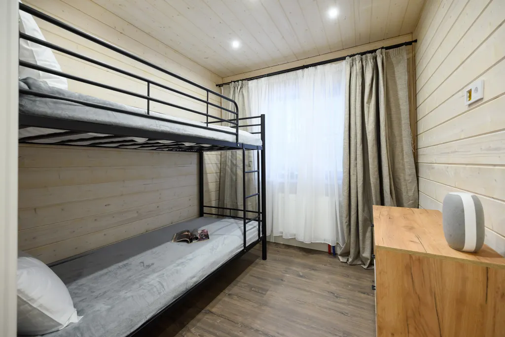 Дом с камином и баней у озера