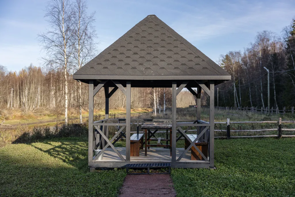 Коттедж Дом Избушка на берегу реки Свирь — Лодейное Поле