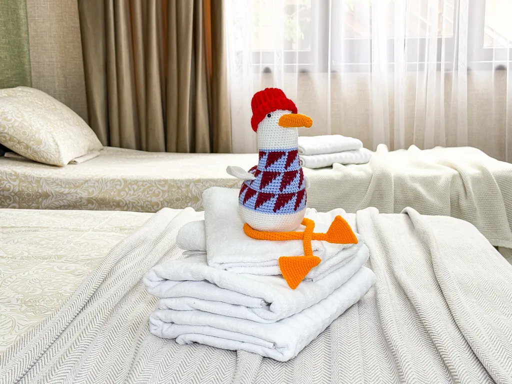 Номер на 4 человек с кухней на 1 этаже в центре, в 7 минутах до моря