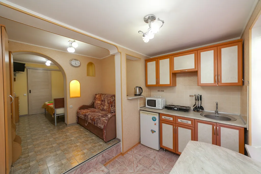 Квартира Уютные апартаменты с двориком в центре города — аренда посуточно в Алушта