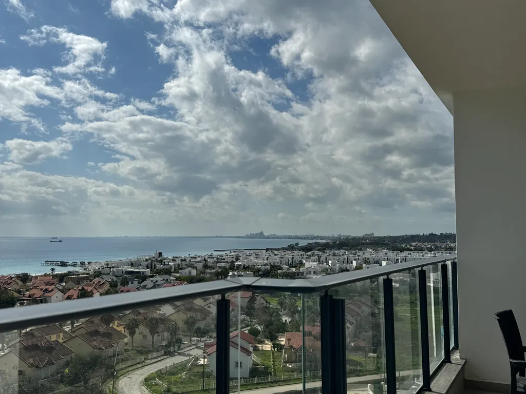 Стильные апартаменты с видом на море