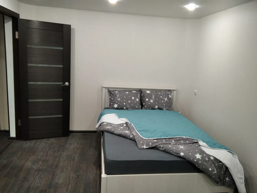 Уютная квартира в центре города — аренда посуточно в Волжский