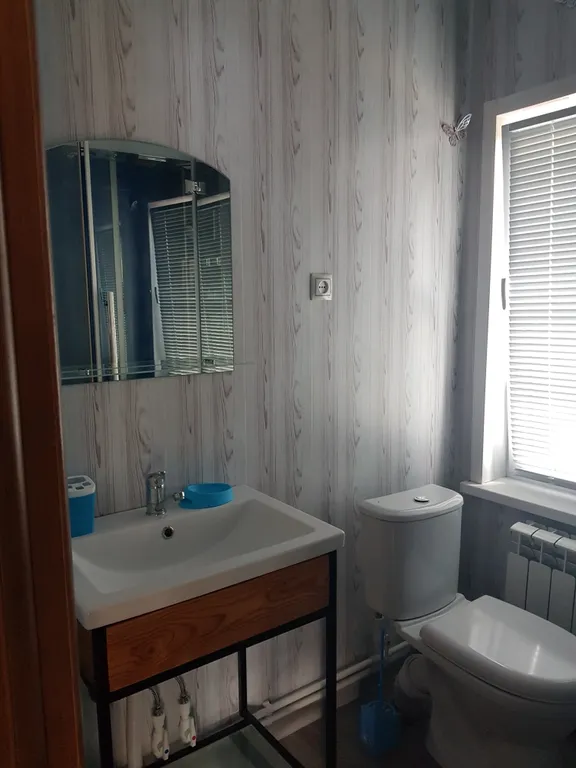 Уютный домик с участком на берегу реки