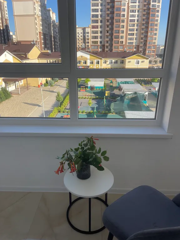 Новостройка возле ТрЦ Меганом