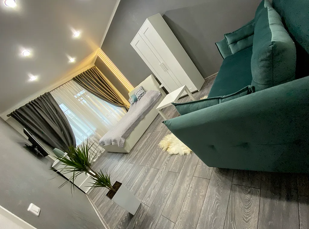 Уютная квартира в центре города с дизайнерским ремонтом — аренда посуточно в Магнитогорск