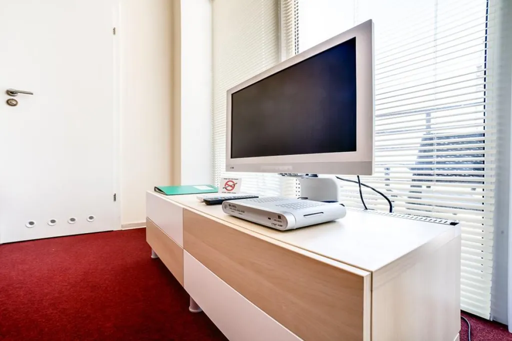 Квартира Квартира Номер с балконом и видом на двор и парк — Севастополь