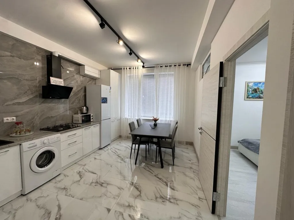 Новая квартира в новом доме в Избербаше с видом на парк в центе города