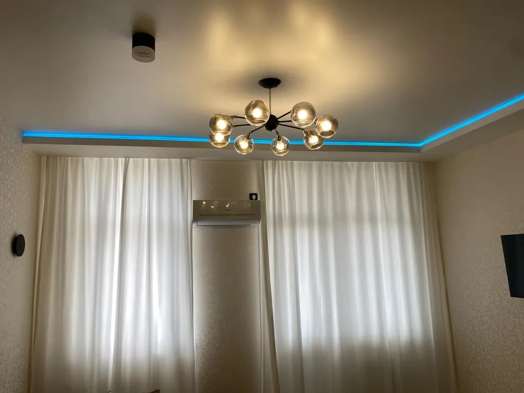 Современная квартира с кондиционером, с красивым видом на горы