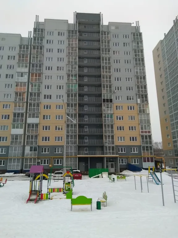 Квартира у Спорткомплекса и Ледового дворца