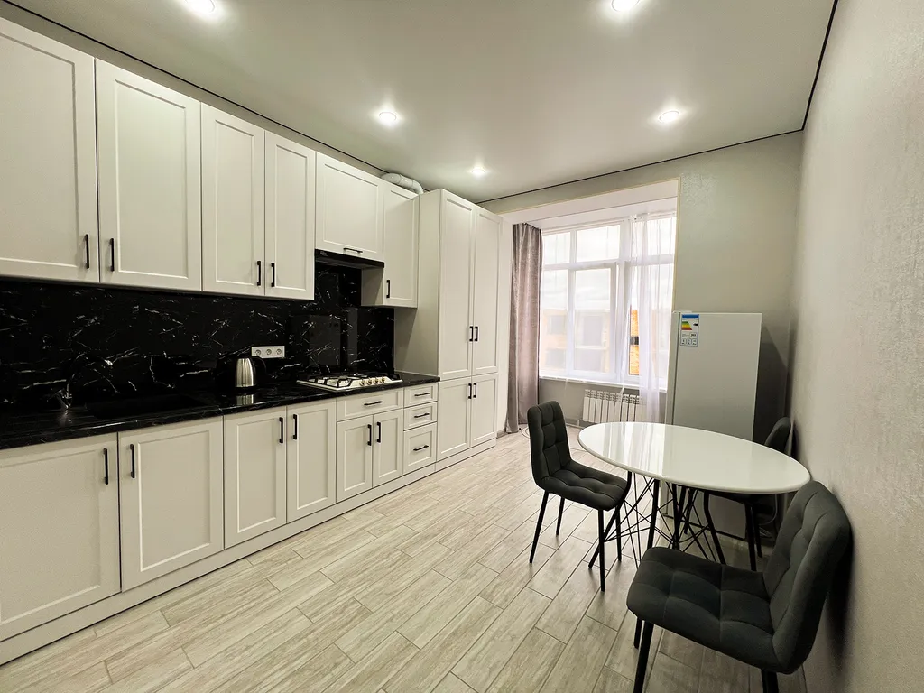 Студия в элитном комплексе Змейка