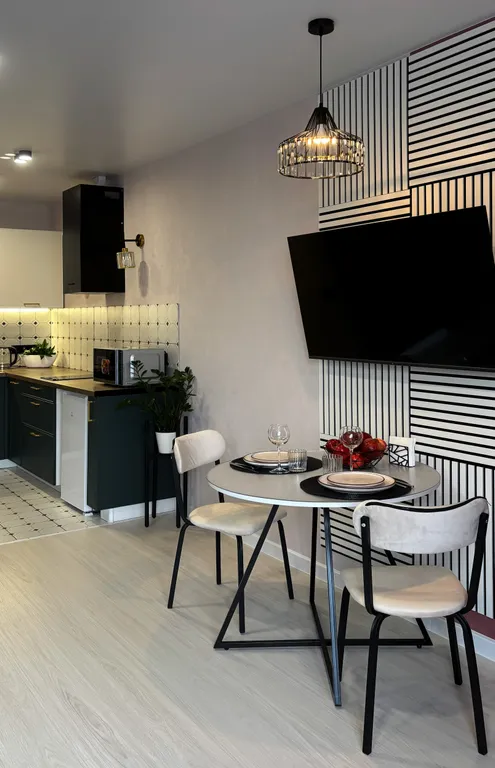 Большая светлая студия с дизайнерским ремонтом рядом с аэропортом