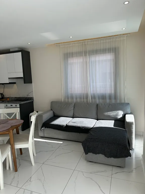 Двухкомнатный апартамент у моря