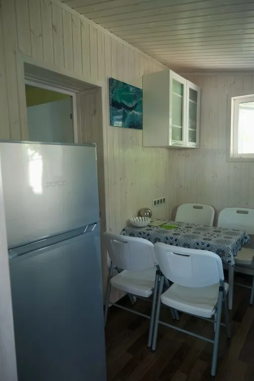 Половина дома с отдельным входом, с садом на берегу Чёрного моря