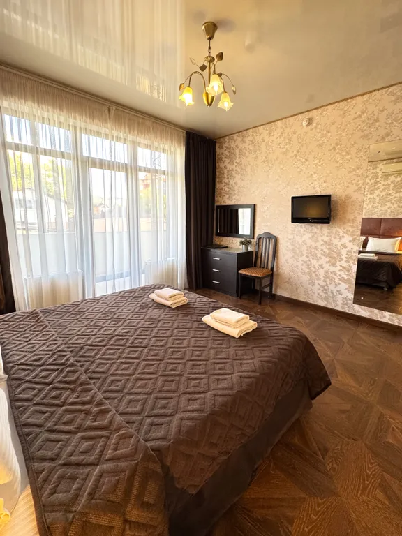 Квартира 2-комнатная Квартира — Геленджик