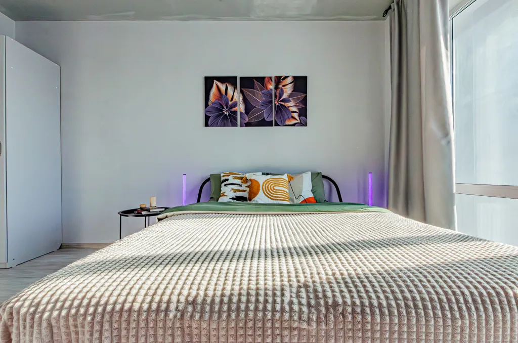 Уютная студия на Теплых встреч