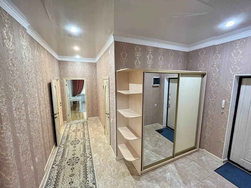 У себя дома