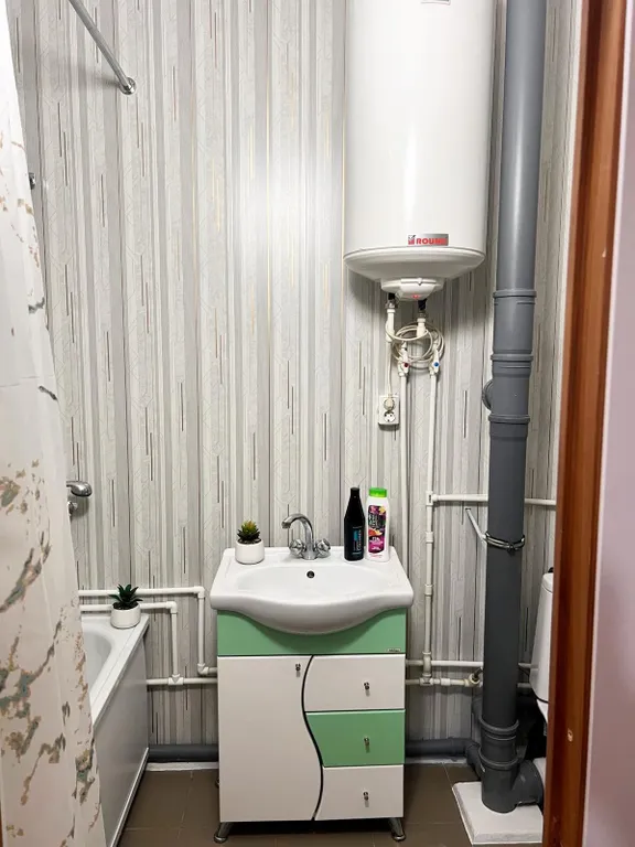 Однокомнатная квартира возле ТРЦ Аура