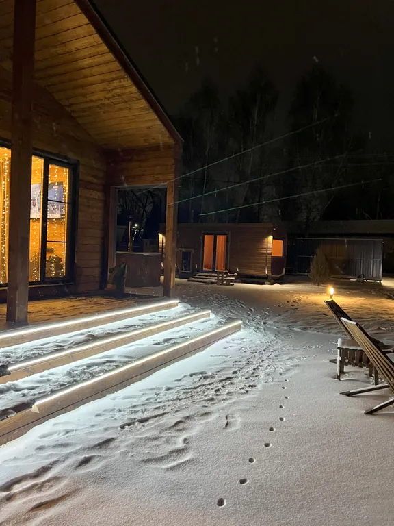 Коттедж Коттедж Барн с панорамными окнами, террасой, баней и купелью — Петровское