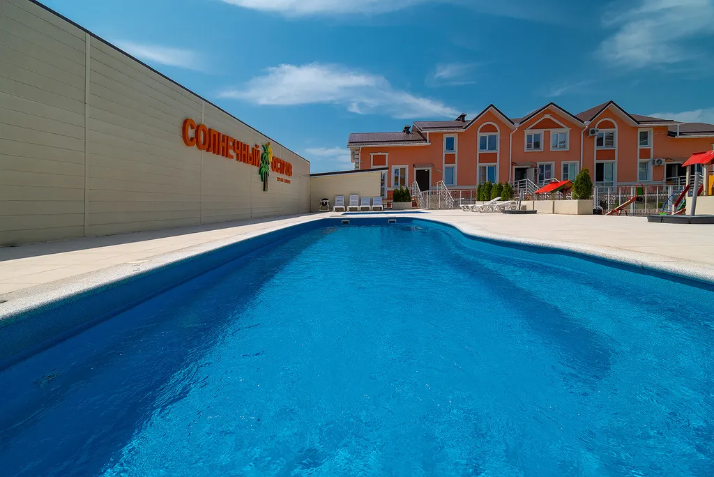 Квартира с бассейном