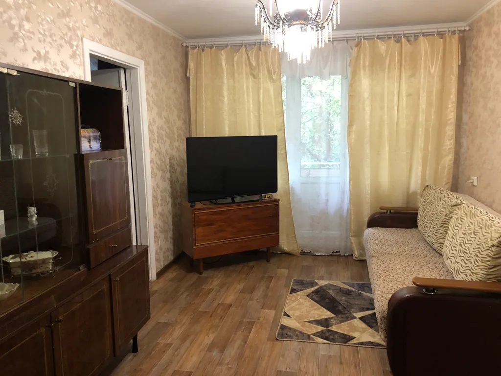 2-комнатная Квартира — аренда посуточно в Гатчина