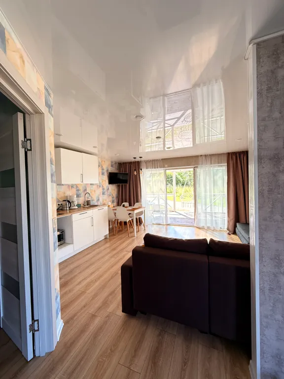 Уютный гостевой домик с террасой