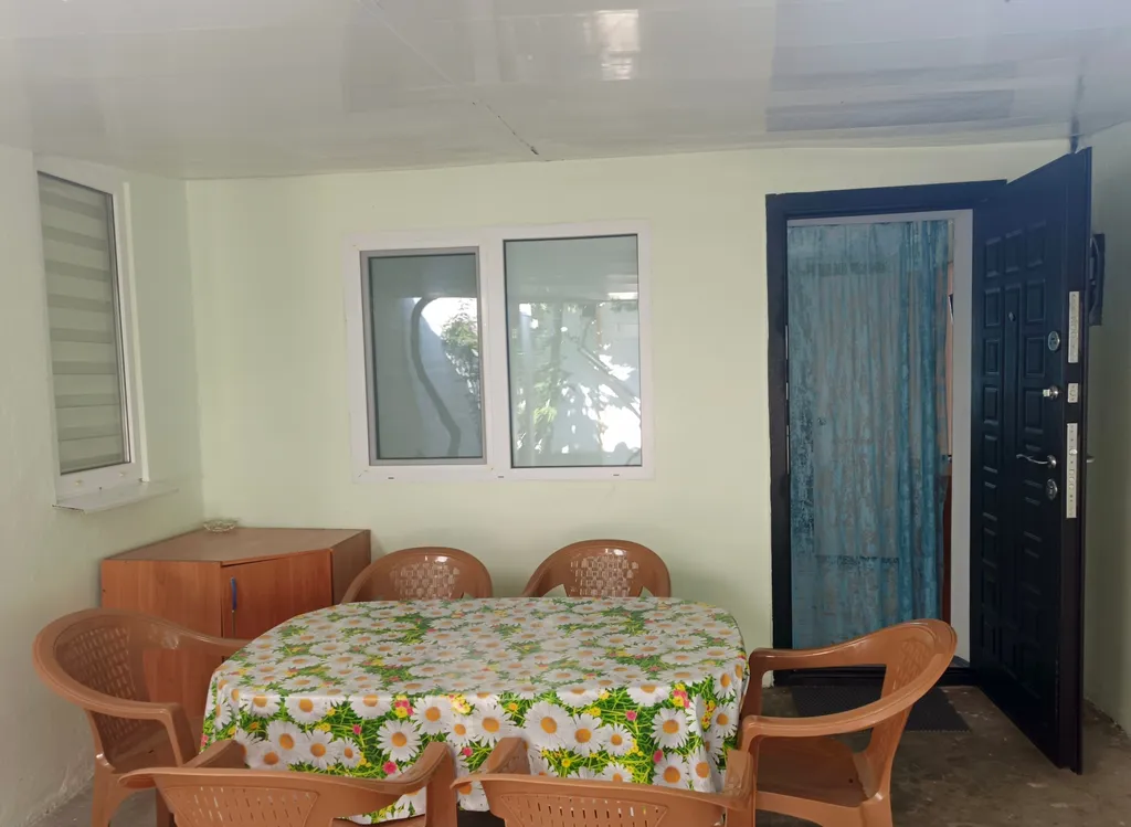 Коттедж 3-комнатный Дом — аренда посуточно в Евпатория