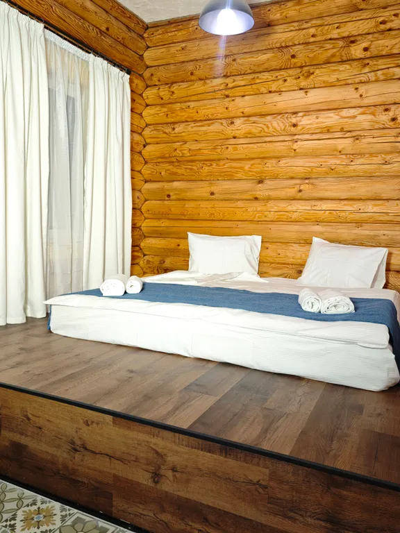 Лесной дом с тёплым бассейном, джакузи, сауной и сибирским чаном