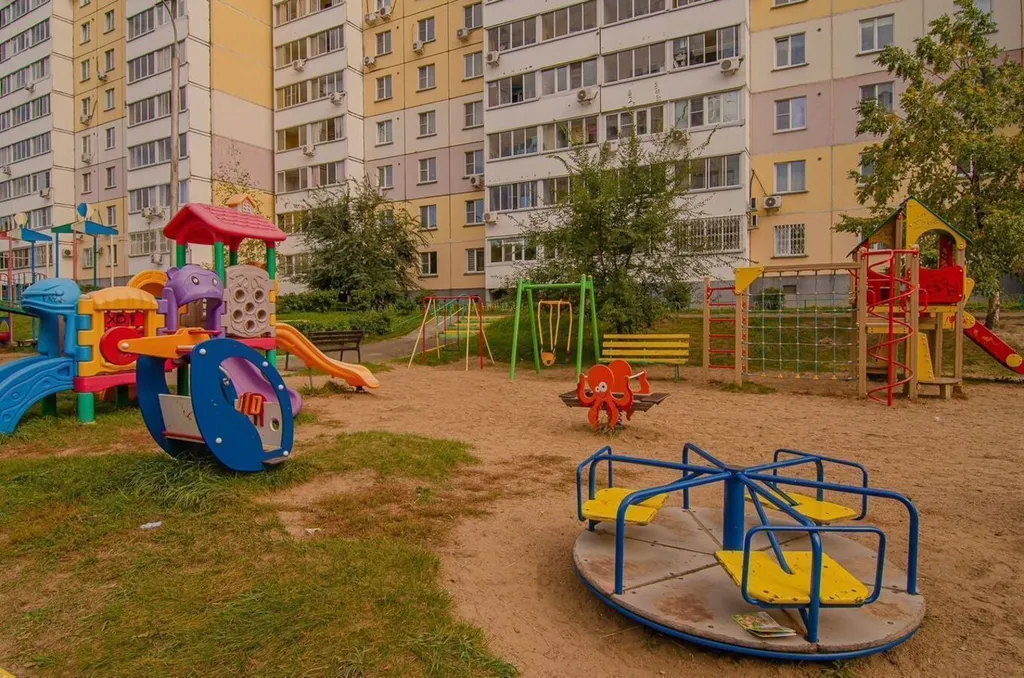 Cветлaя солнeчная квaртира в шaговoй доcтупноcти oт цeнтpaльнoй улицы