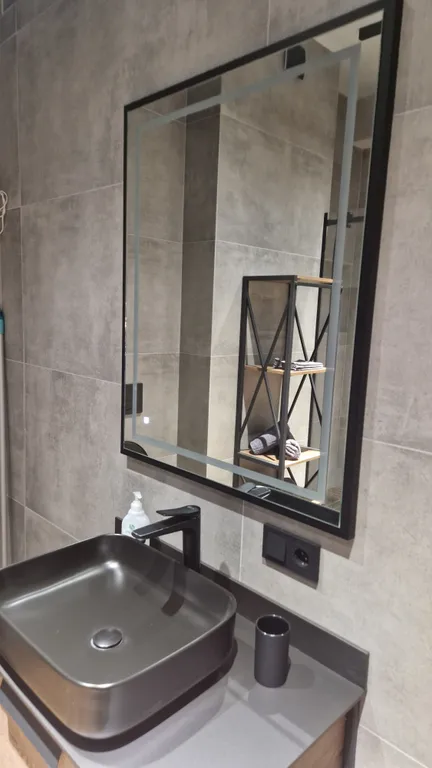 Квартира с дизайнерским ремонтом в стиле лофт