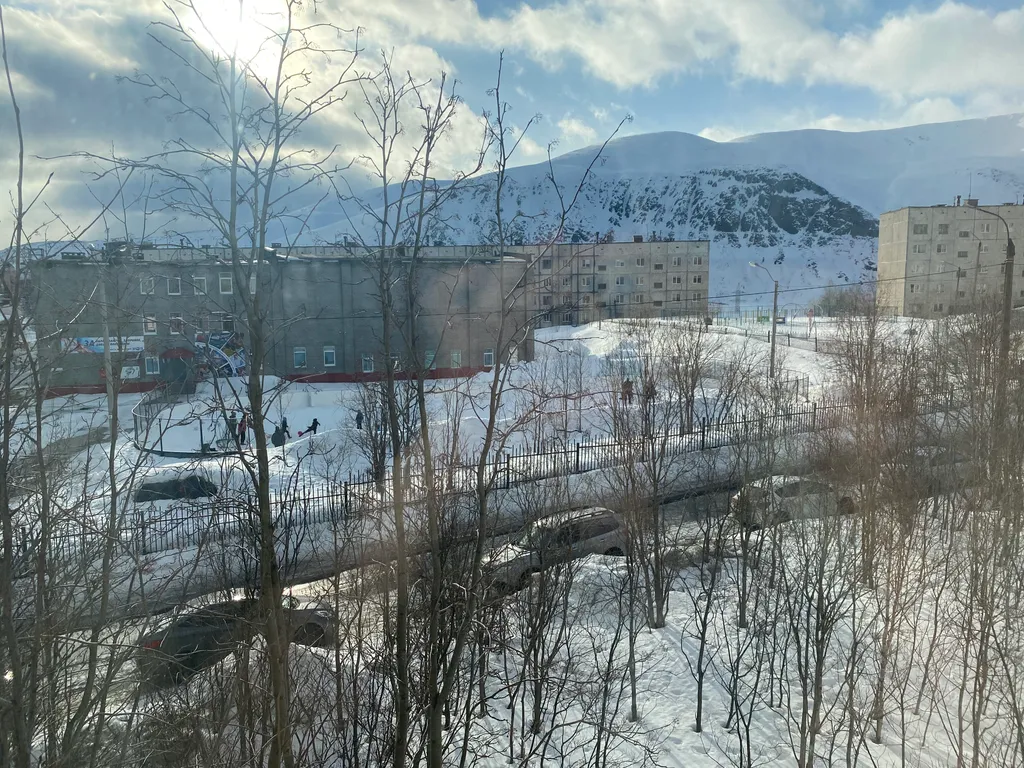 Уютная тёплая квартира с видом на горы — аренда посуточно в Кировск