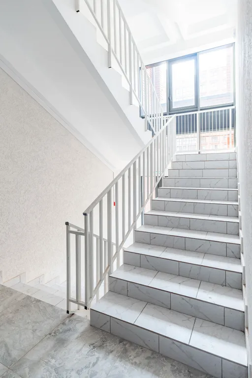 Евротрешка с панорамными окнами