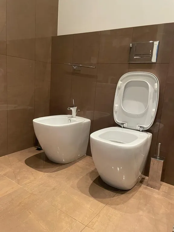 Апарт для семьи из 3 человек на берегу моря, с видовой террасой, кухней