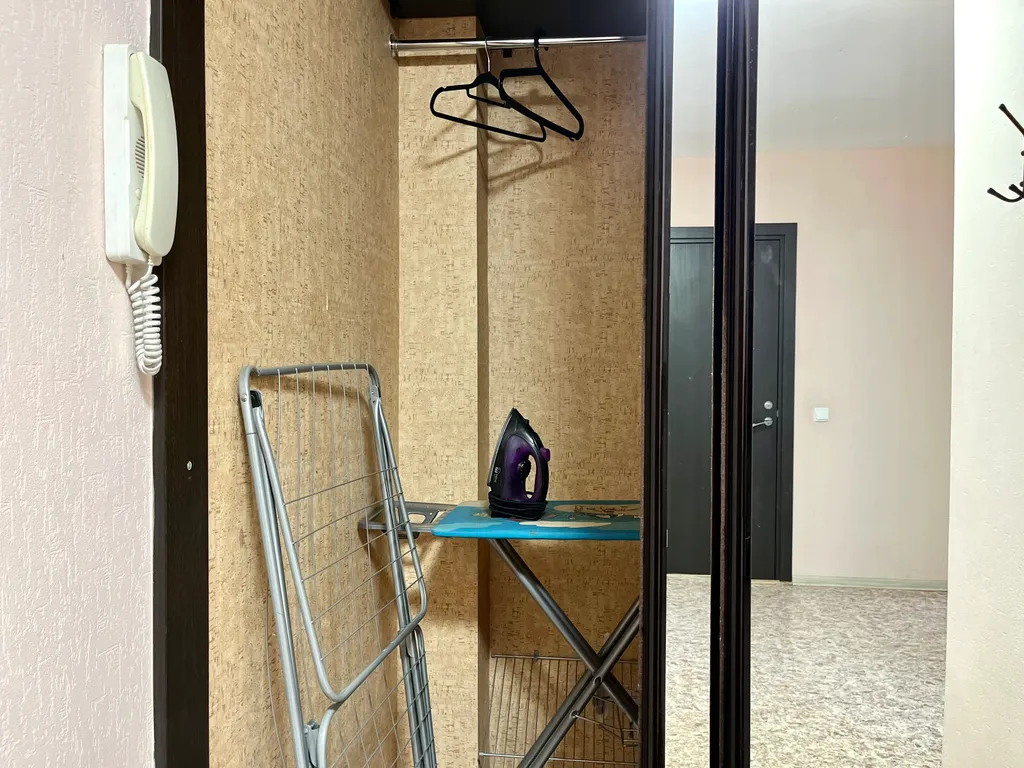 Квартира Уютная, просторная, светлая однокомнатная квартира — Красноярск