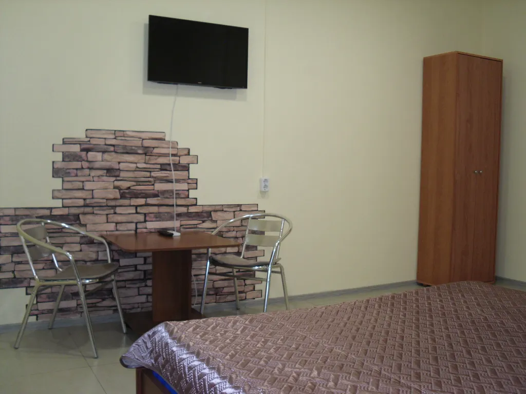 Одноместный номер стандарт с двуспальной кроватью