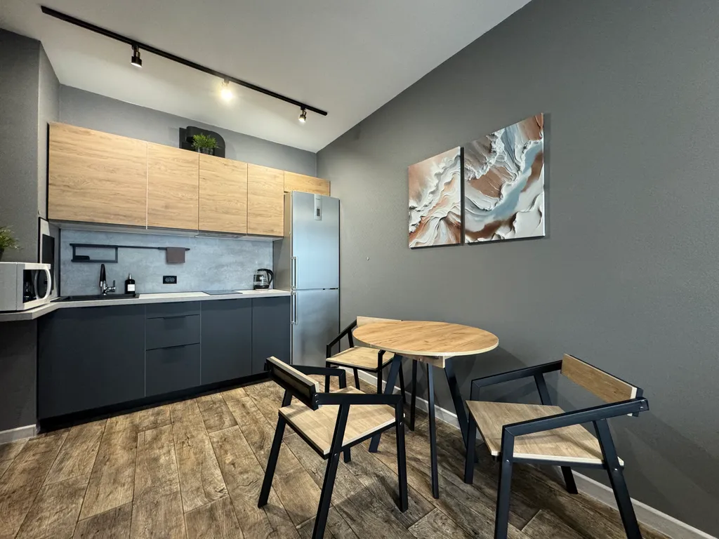 Двухкомнатная квартира в районе Столбов и Бобрового лога