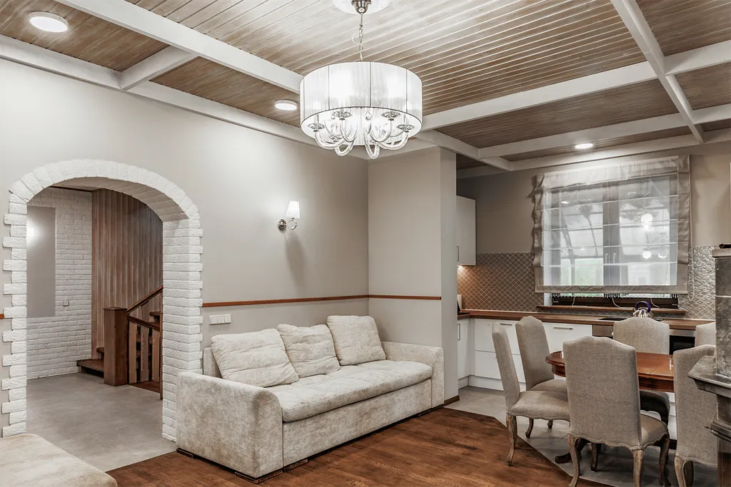 Современный дом с бассейном и сауной для большой компании