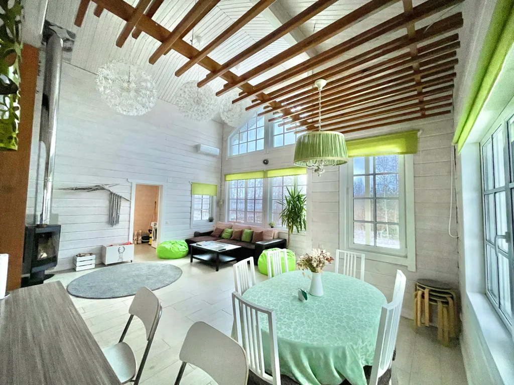 Коттедж с сауной и камином